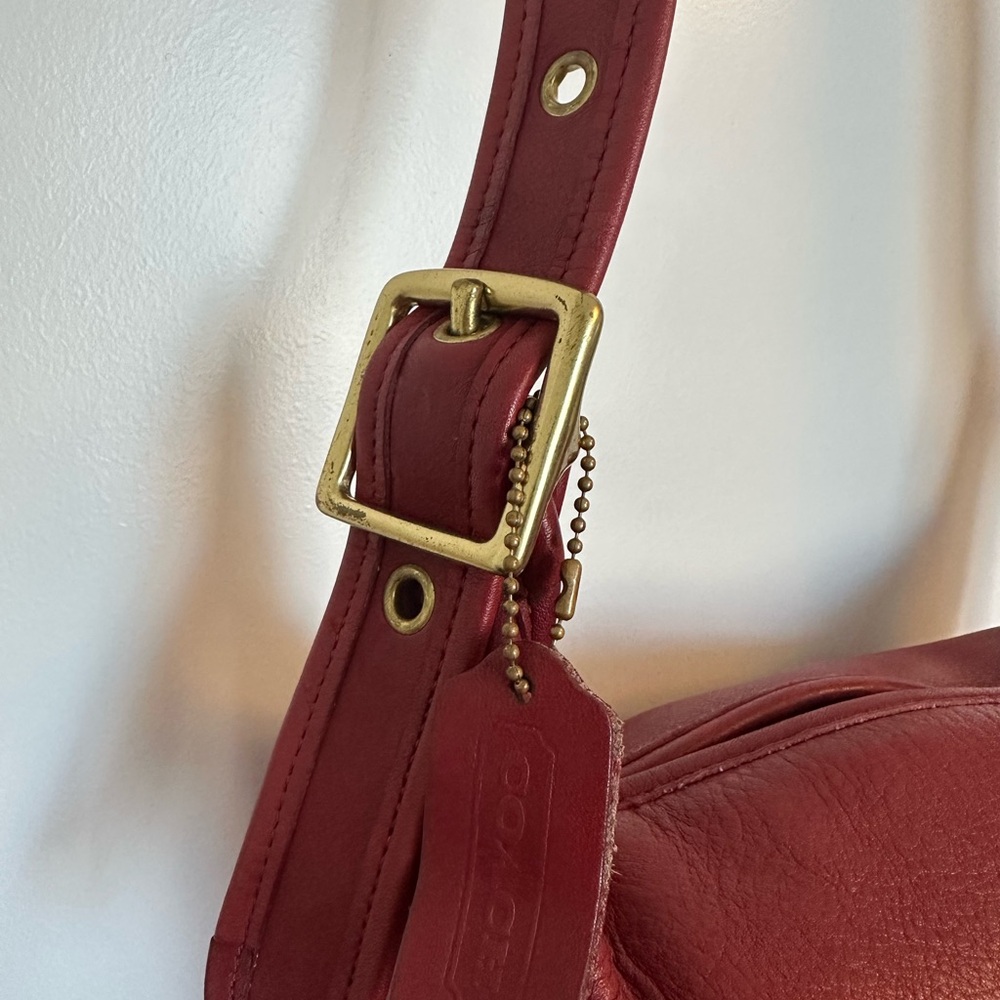 COACH Vintage 9953 Red Leather Shoulder Bag EUC - Picture 5 of 10